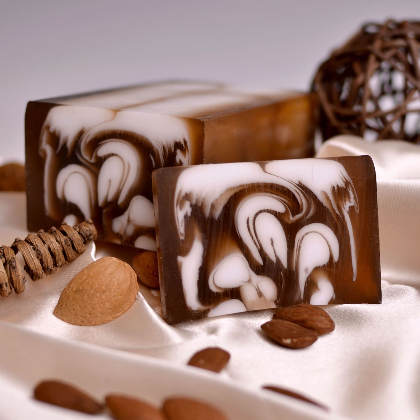 Handgemachte Mandelseife- Stück je 115g