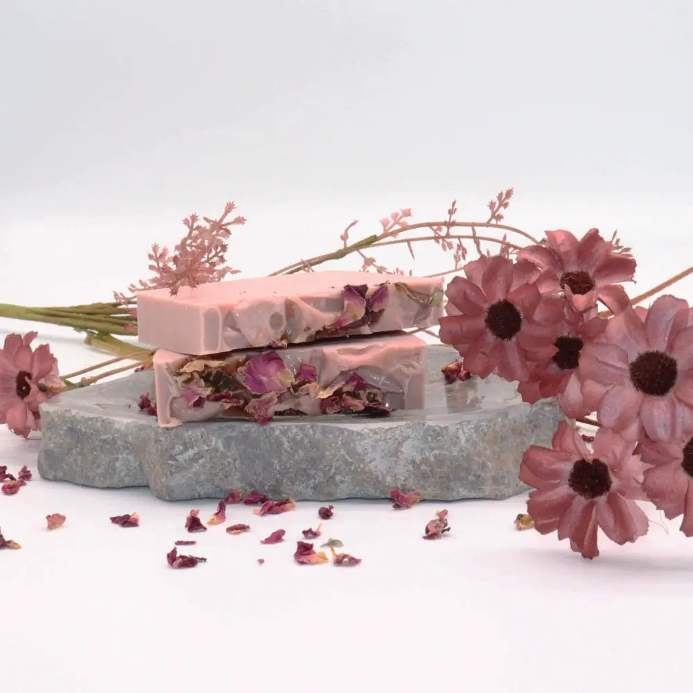 🧼 Handgemachte Seife – Rose & Vanilla - 100g - Handcrafted Wild Soap Loaves 1.3 Kg & Slices 100-140g